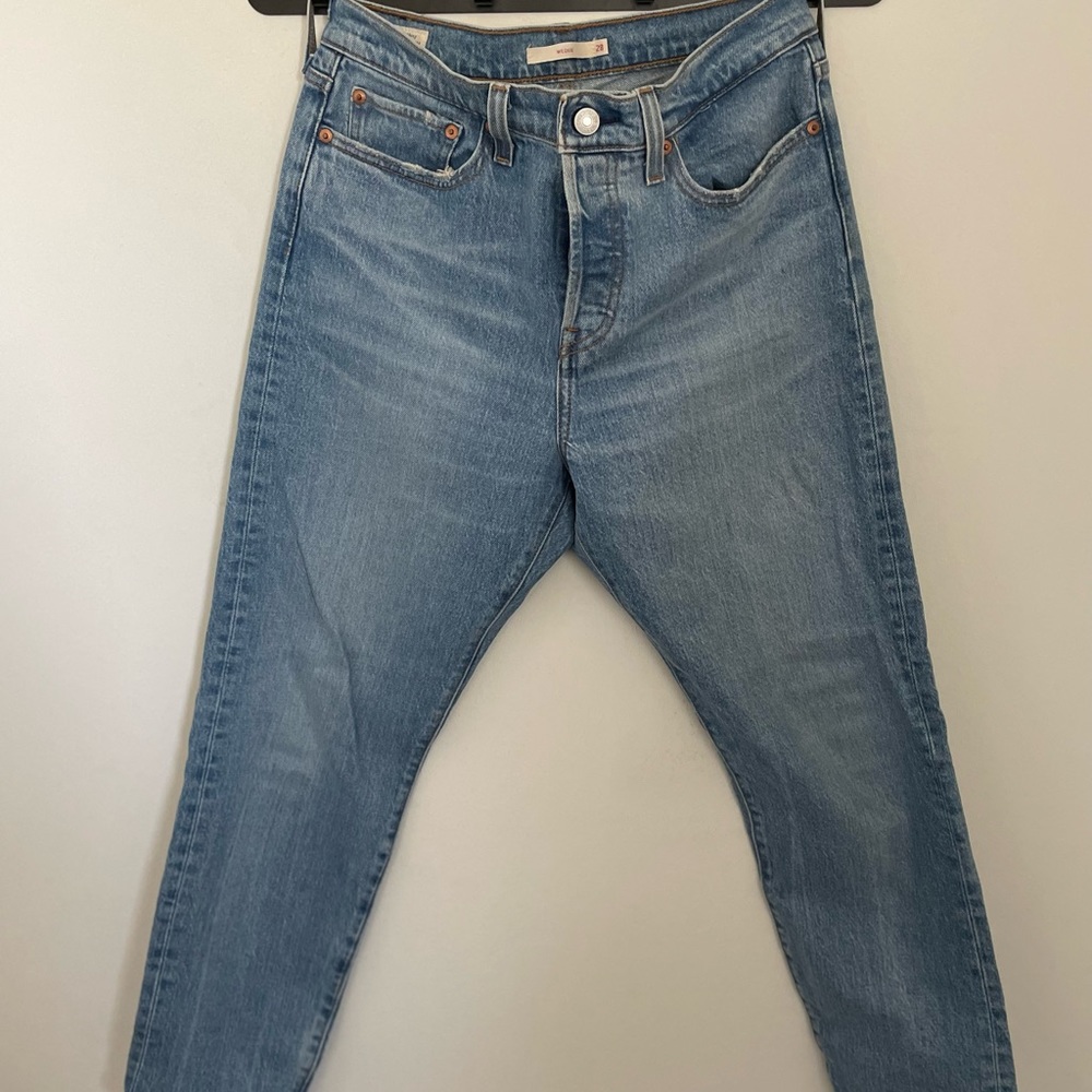 Levi’s wedgie